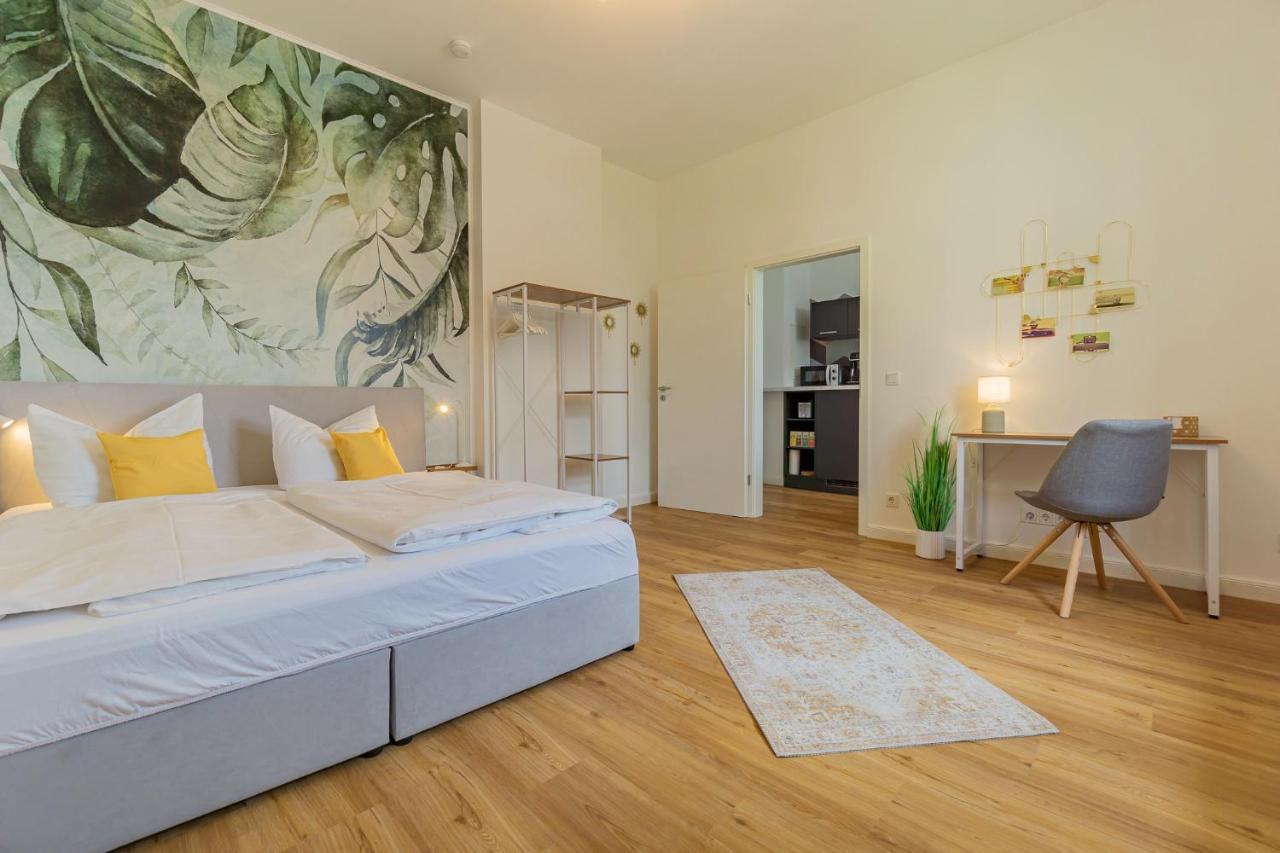 Modernes Apartment - Zentral, Ruhig, Wlan, Netflix, Kueche, Schreibtisch, Parkplatz, Waschtrockner Cottbus Dış mekan fotoğraf