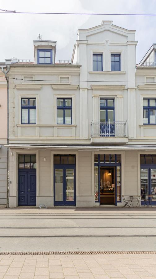 Modernes Apartment - Zentral, Ruhig, Wlan, Netflix, Kueche, Schreibtisch, Parkplatz, Waschtrockner Cottbus Dış mekan fotoğraf